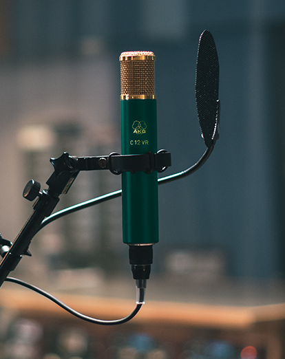 akg c12